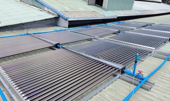 Hệ thống nước nóng năng lượng mặt trời nhà máy dệt — Dự án Trúc Hào