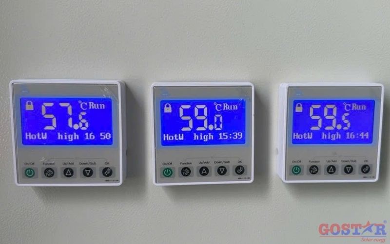 bảng điều khiển bơm nhiệt thương mại