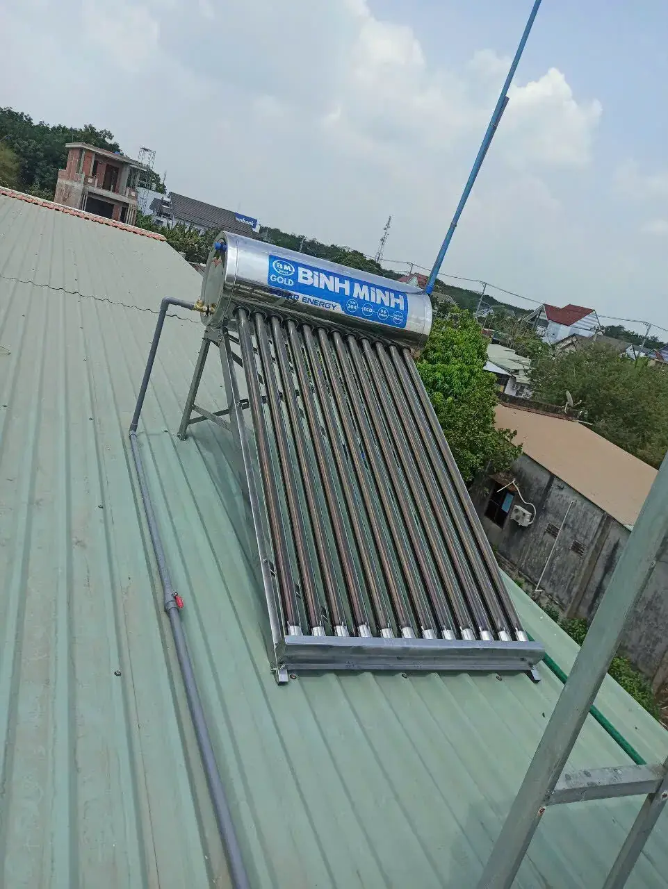 Máy nước nóng năng lượng mặt trời Bình Minh tại công trình 01